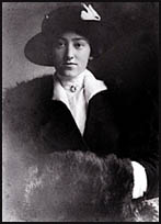 Helen Harris, ca. 1914
