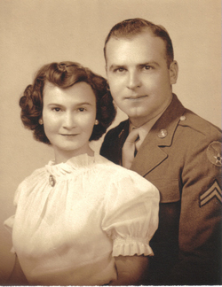 Mollie Laurie (Anderson) and Russell Clifford Van Allen, ca 1942