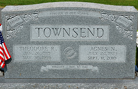 Theodore R. Townsend and Agnes N Townsend Gravestone, Scottsville Cemetery