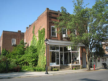 Scottsville Masonic Lodge and Coleman's Outdoors, 2010