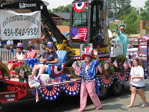 A patriotic float in Scottsville's July 4th parade, 2008