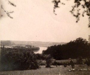 View of the Horseshoe Bend of the James from Idylwood, 1951