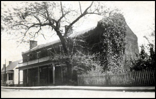 Pitts family home on East Main St. in Scottsville