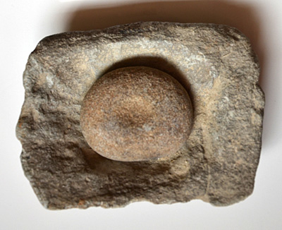 Monacan mortar and grinding stone