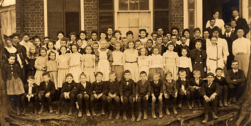 Scottsville Students at Brady School, 1906