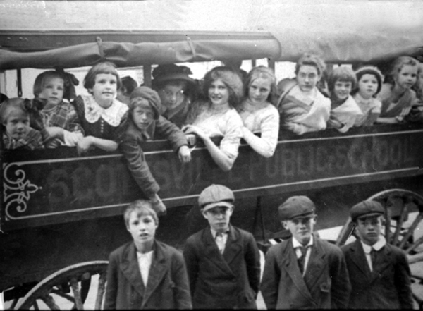 Scottsville School Bus, 1910