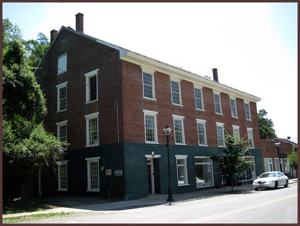 Tobacco Factory, 2010
