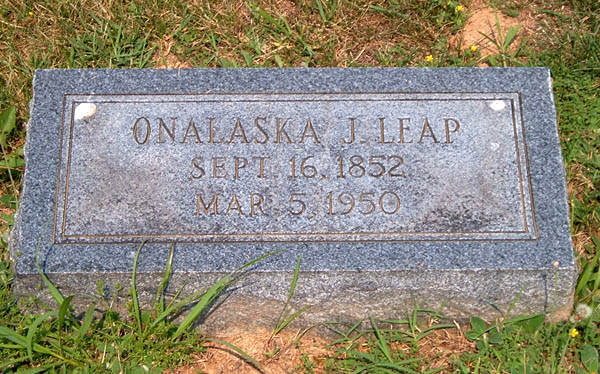 Onalaska J. Leap Gravestone