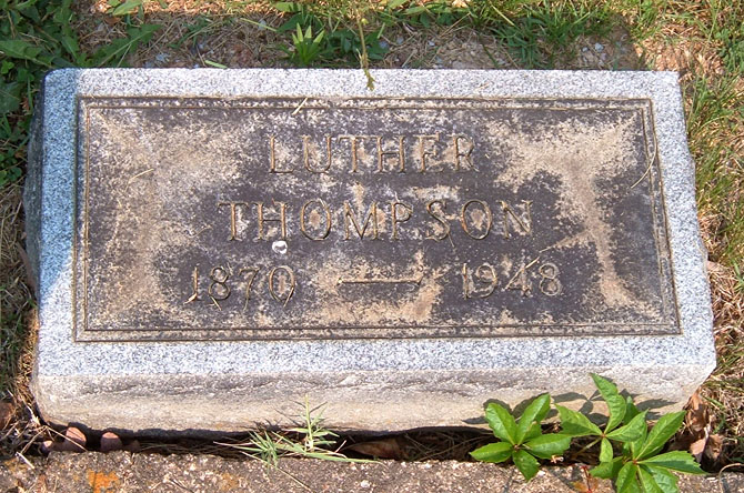 Luther Thompson Gravestone
