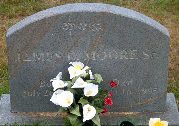 James E. Moore, Sr., Gravestone