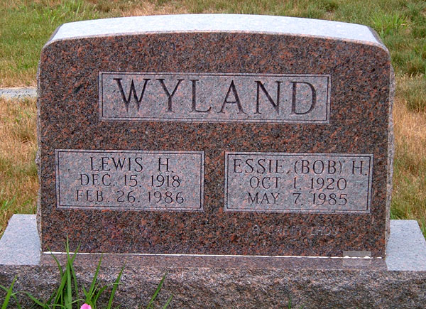 Lewis H. Wyland and Essie 'Bob' H. Wyland width=