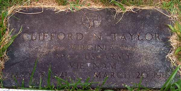 Clifford N. Taylor Gravestone