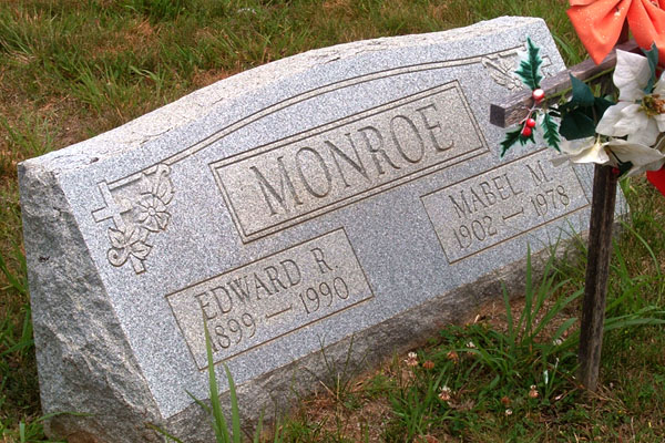 Edward R. Monroe and Mabel M. Monroe Gravestone