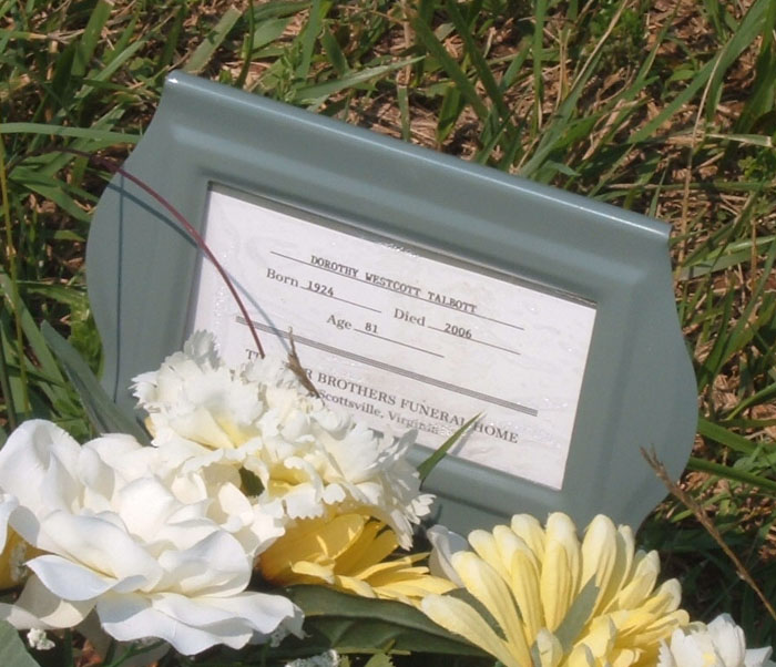 Dorothy Westcott Talbott Gravestone