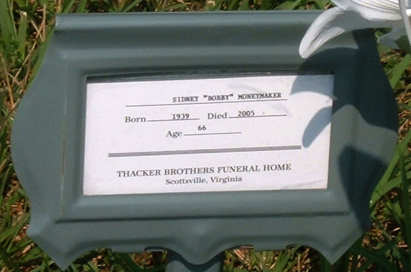 Sidney Bobby Moneymaker Gravestone