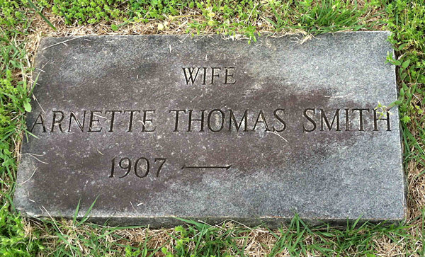 Arnette Thomas Smith Gravestone