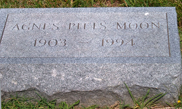 Agnes Pitts Moon Gravestone