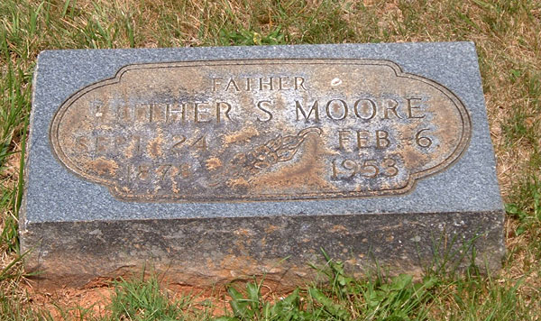 Luther S. Moore Gravestone