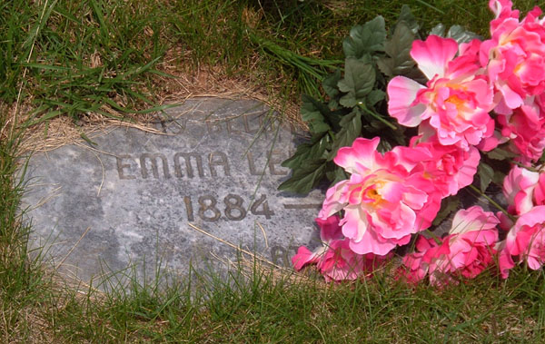 Emma Lee Robinson Gravestone