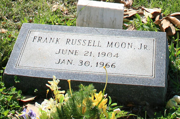 Frank Russell Moon, Jr., Gravestone