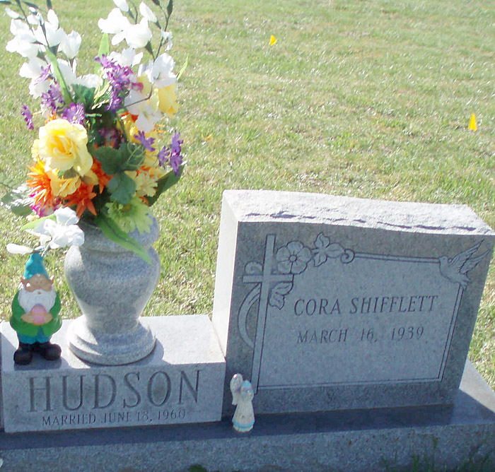 Charles Woody Hudson and Cora Shifflett Hudson, Scottsville Cemetery