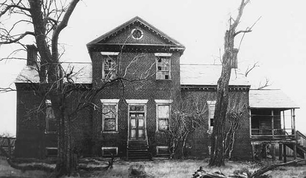 Mountain Grove, Schuyler