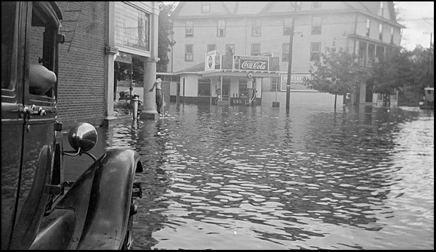 1935 flood Looking east at the Corner of Valley and Main Streets, 1935