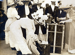 The G.W. Frys depart on their honeymoon, 1912.