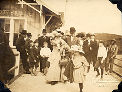 Getting Off the 'Cars' from Richmond...
